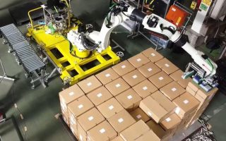 航空貨物用パレットでの実証実験の様子。