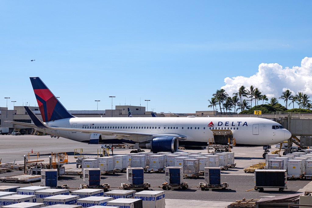 DL767atHNL