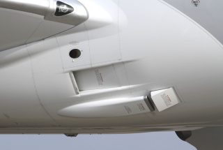 787の与圧空調用空気取入口。