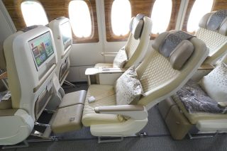 EK_A380_PY