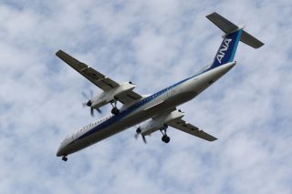 ターボプロップ旅客機のQ400の主翼アスペクト比は12.8に達し、これは旅客機としては最大級だ。