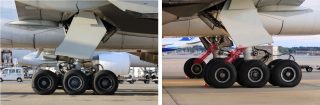 777-300と777-300ERのメインランディングギア（左右の向きは違っている）。
