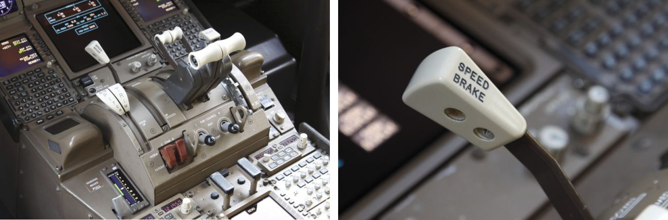 スポイラーを操作するレバーにはスピードブレーキと書かれており、開く角度も自由に調整できる。